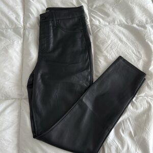 Faux leather skinny jeans
